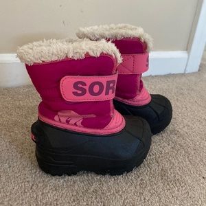 Size 6 toddler Sorel winter boots